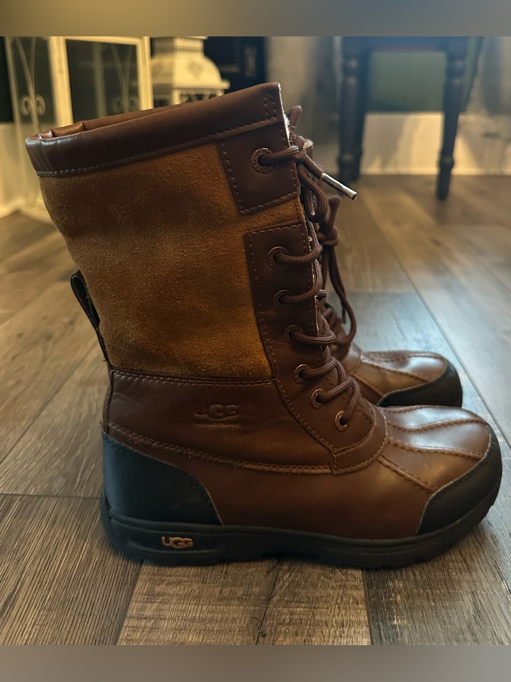 UGG Australia Kids Waterproof Butte II CWR UGG Boot Size 4